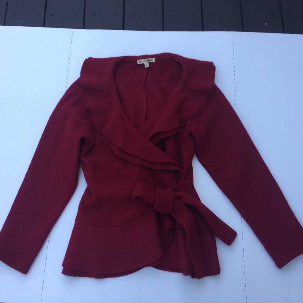 Wool woman’s sweater.
